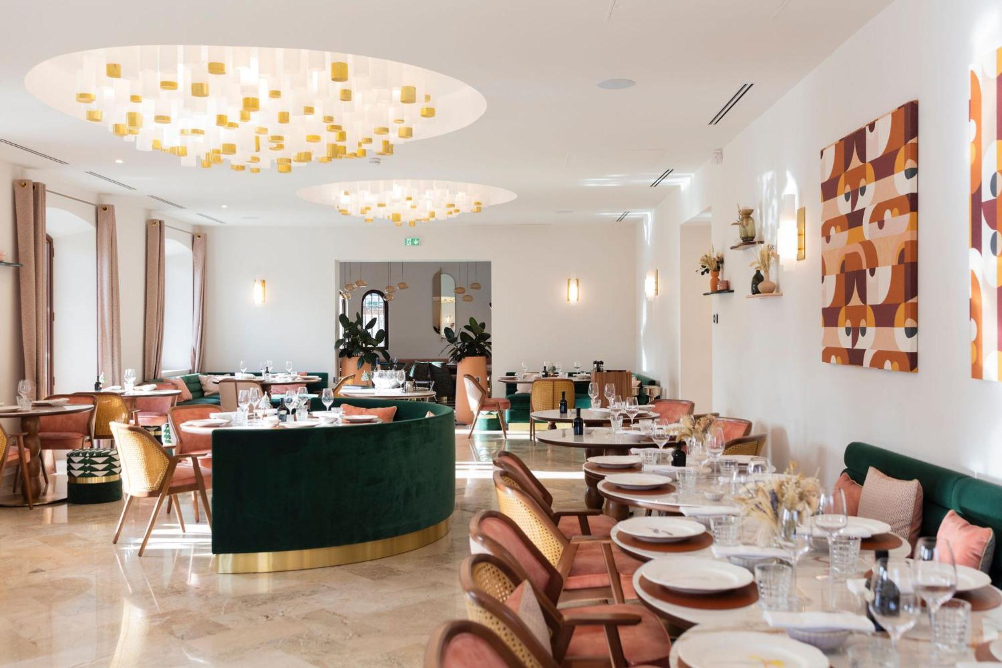 Hotel Et Restaurant La Bastide Bourrelly - Mathias Dandine Cabries Bagian luar foto