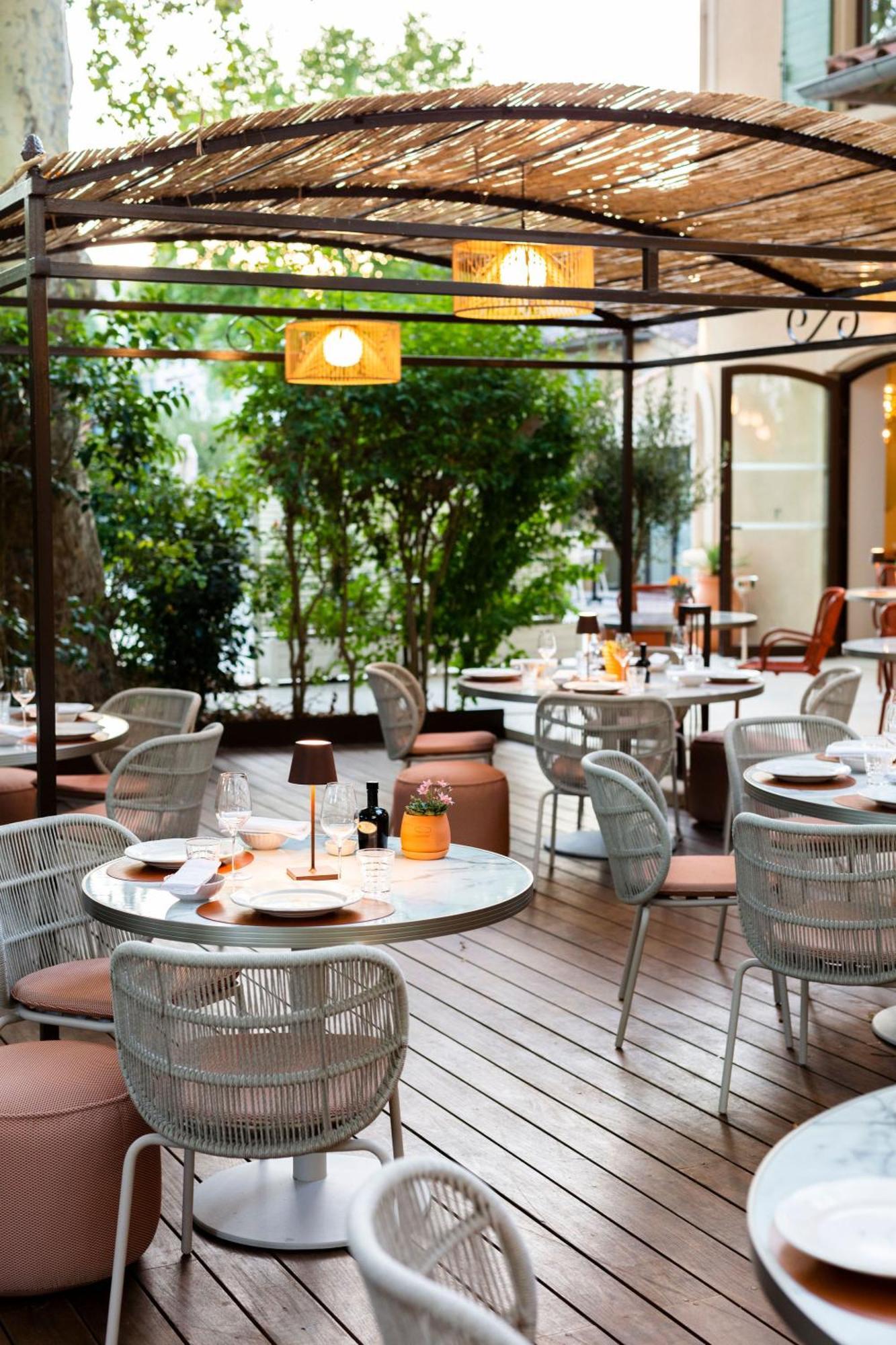 Hotel Et Restaurant La Bastide Bourrelly - Mathias Dandine Cabries Bagian luar foto