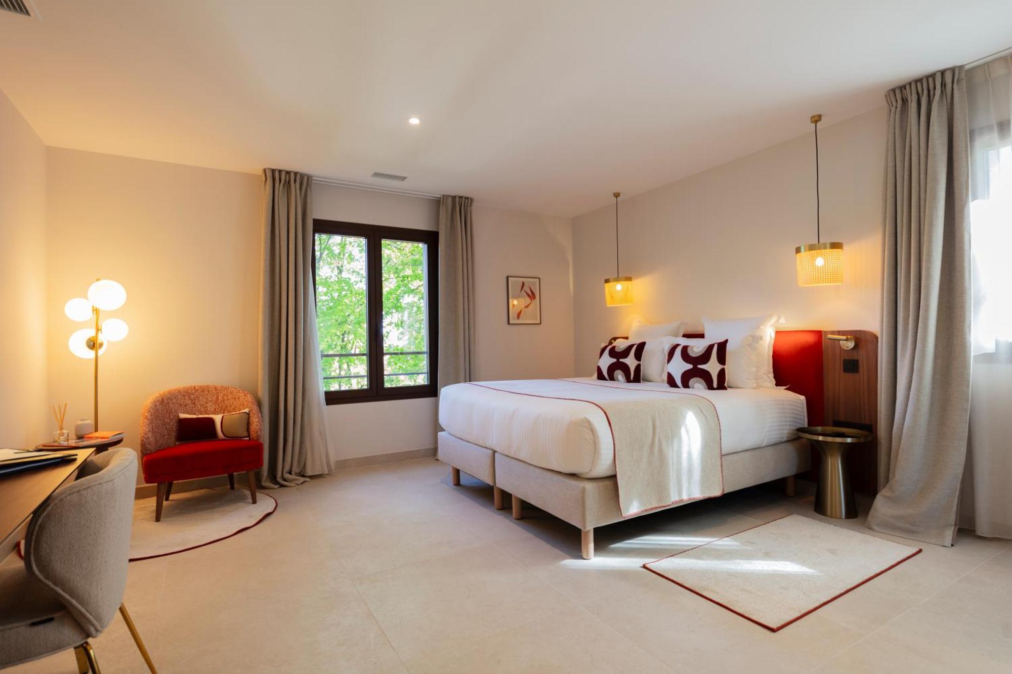 Hotel Et Restaurant La Bastide Bourrelly - Mathias Dandine Cabries Bagian luar foto