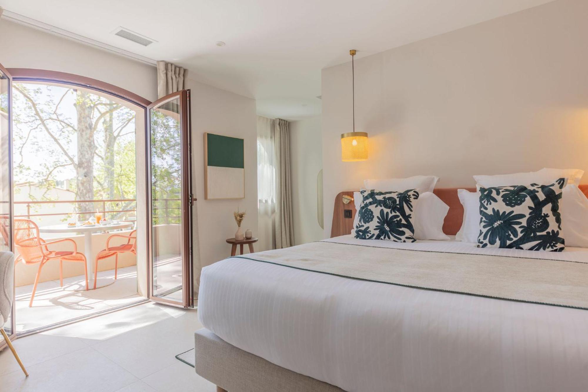 Hotel Et Restaurant La Bastide Bourrelly - Mathias Dandine Cabries Bagian luar foto
